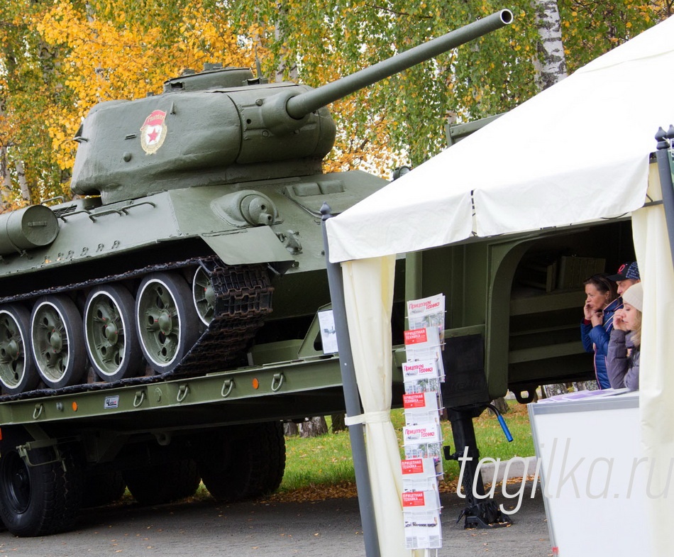 RAE 2015. Экспозиция на открытых площадках