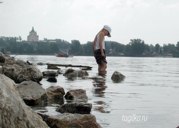 Тагильские водолазы проводят очистку дна водоемов