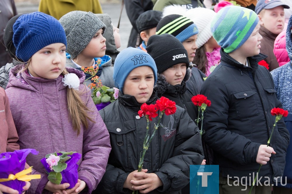 В день Великой Победы мы склоняем головы перед светлой памятью