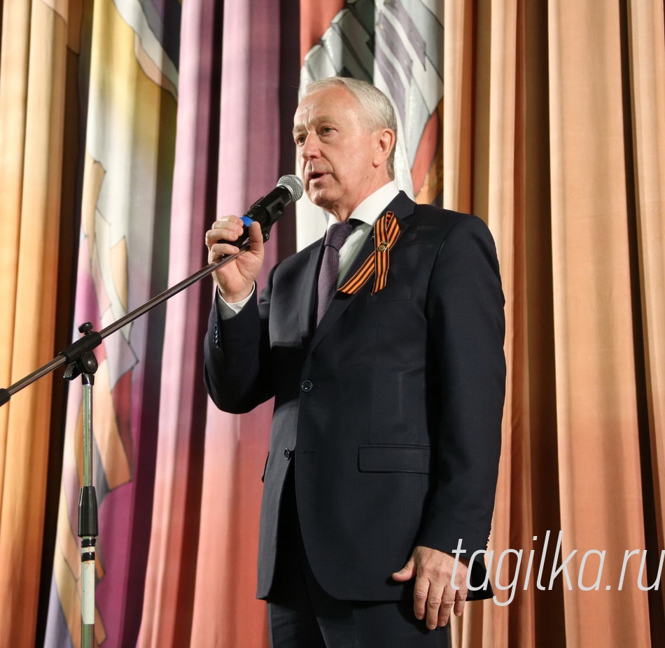 Великой Победе – 70 лет! Торжественное собрание

Вячеслав Погудин