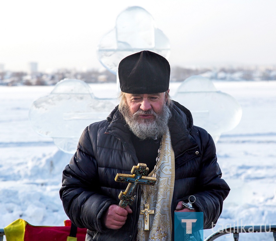 Крещенские купания в проруби