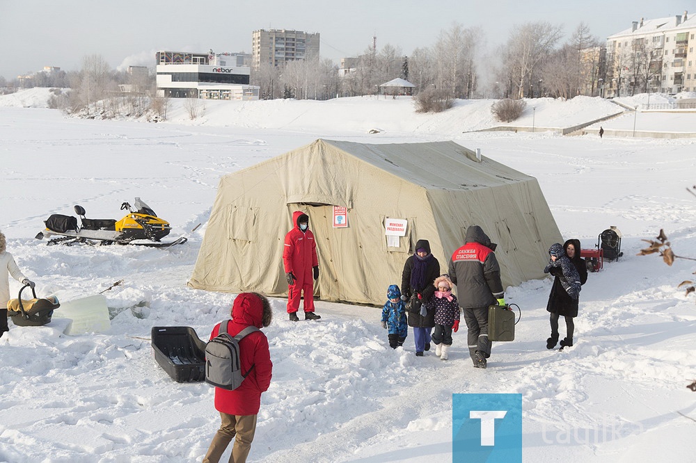 В Нижнем Тагиле проходят крещенские купания