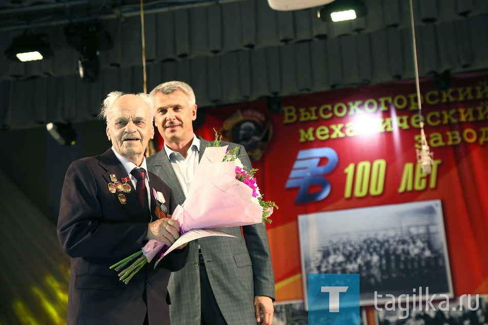 Торжественный вечер посвященный 100 летию ВМЗ.
