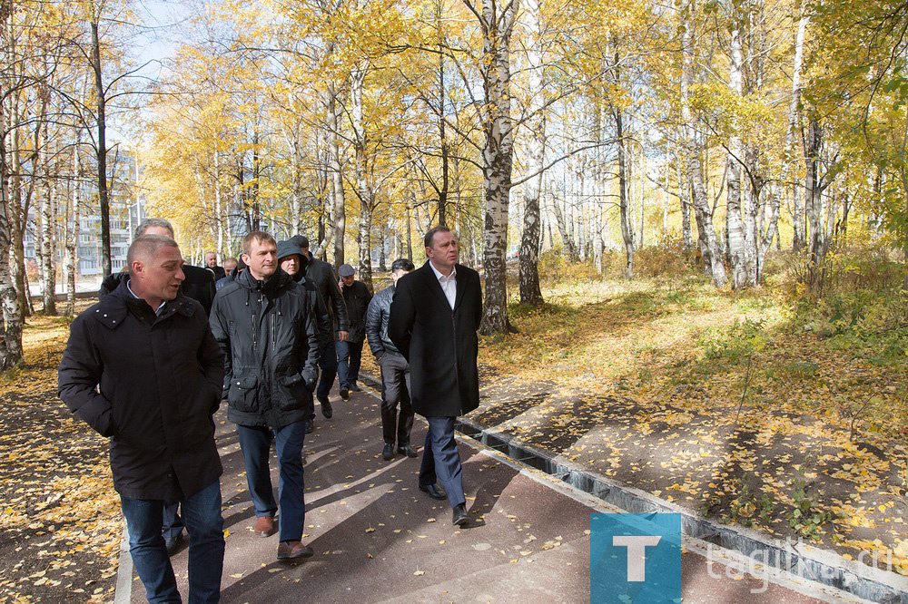 Завершается благоустройство Площади Танкостроителей и лесопарковой зоны на Вагонке