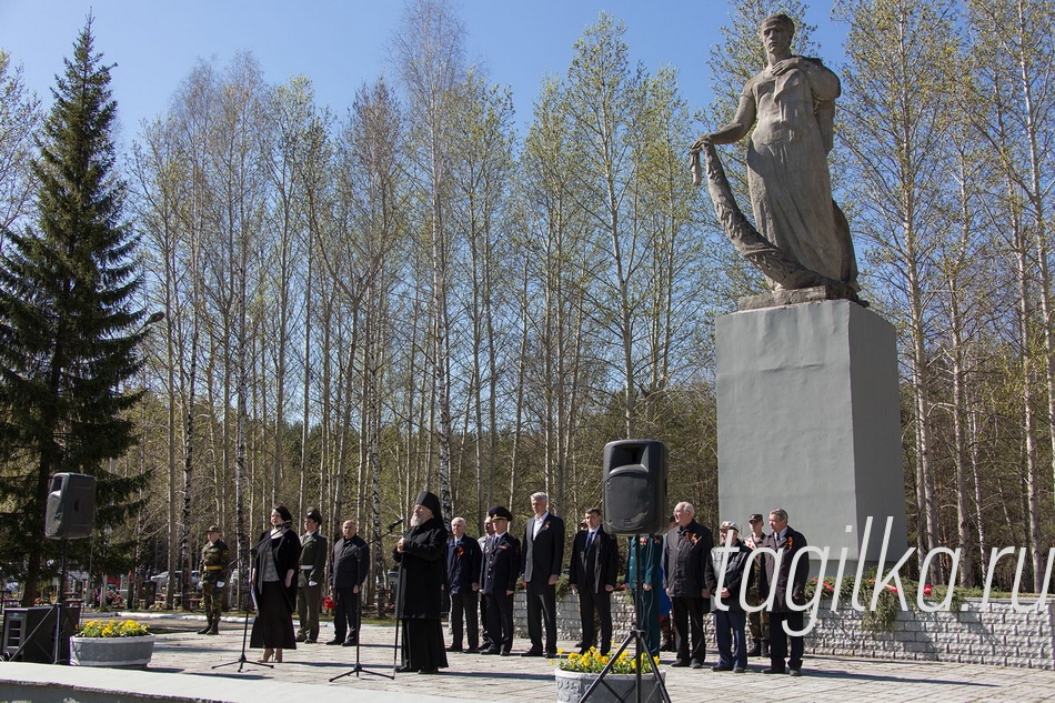Митинг на мемориале центрального городского кладбища «Рогожино»
