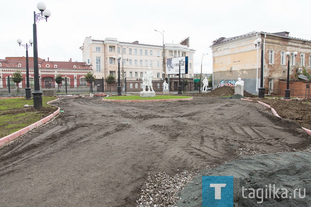 Объезд объектов Ленинского района Главой города