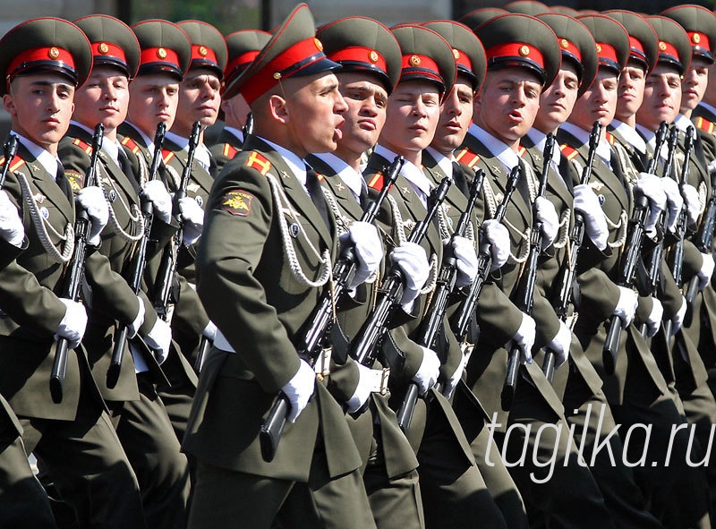 9 Мая на Среднем Урале пройдет сразу три парада Победы