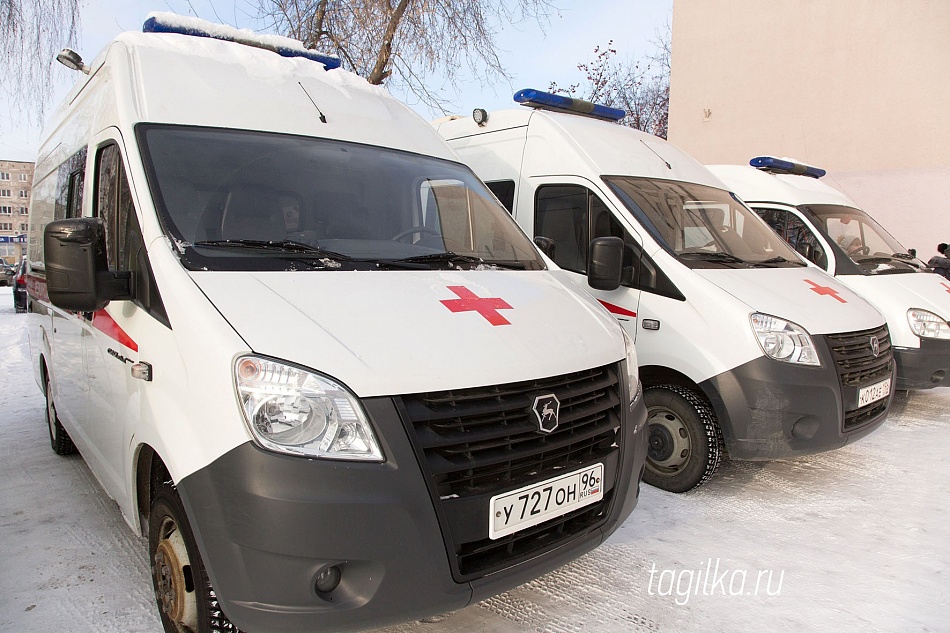 Сотрудники «скорой помощи» Нижнего Тагила обсудили с городскими депутатами переход на аутсорсинг