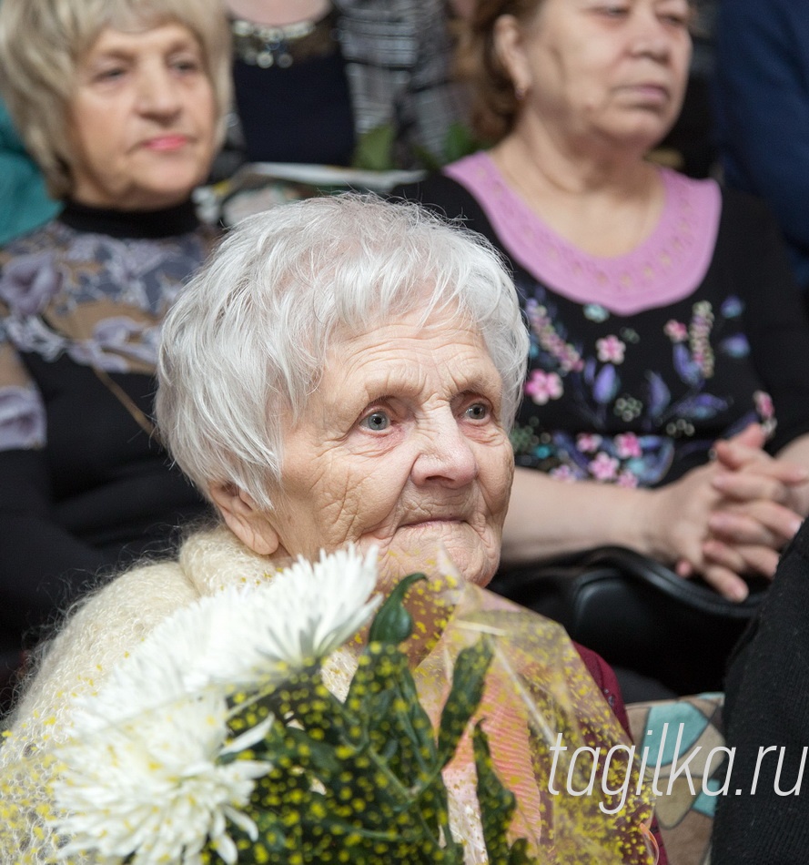 Дорогая Татьяна Павловна! С юбилеем!



Татьяна ШАРЫГИНА.
ФОТО СЕРГЕЯ КАЗАНЦЕВА.