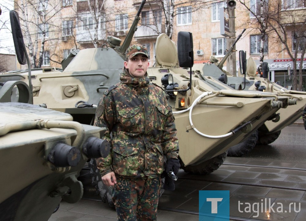 Боевую мощь и военную технику увидели участники парада Победы