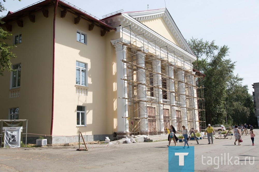 Временно исполняющий полномочия главы города, первый заместитель главы администрации города Владислав Пинаев в рамках объезда территории Тагилстроевского района побывал в микрорайоне Рудника им. III-го Интернационала.