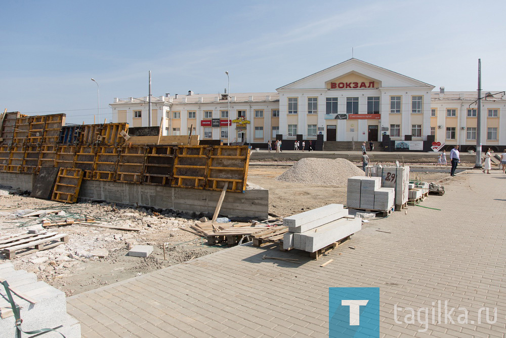 В Нижнем Тагиле на следующей неделе начнут облицовку стелы «Город трудовой доблести»