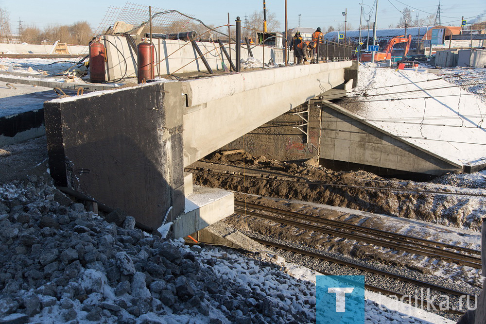 Движение по мосту на улице Циолковского в Нижнем Тагиле откроют к Новому году