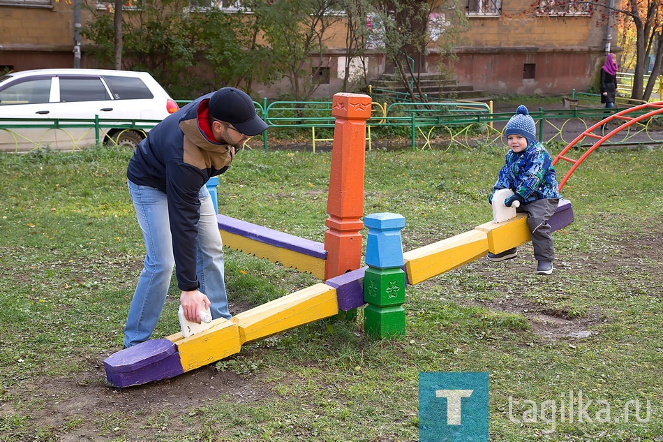 Детская площадка. Ленина 71