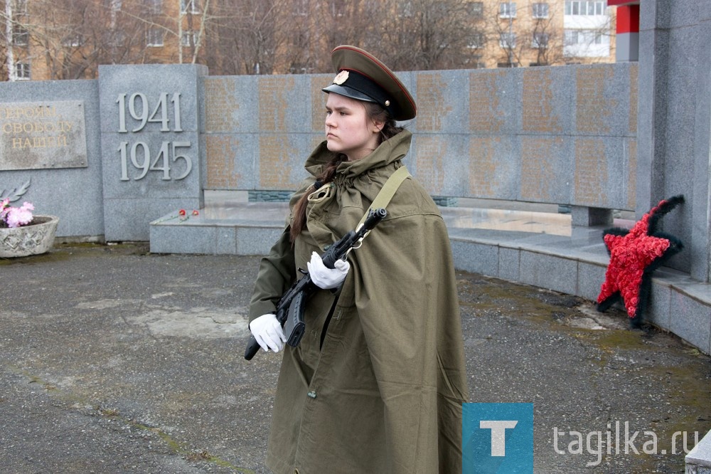 В день Великой Победы мы склоняем головы перед светлой памятью