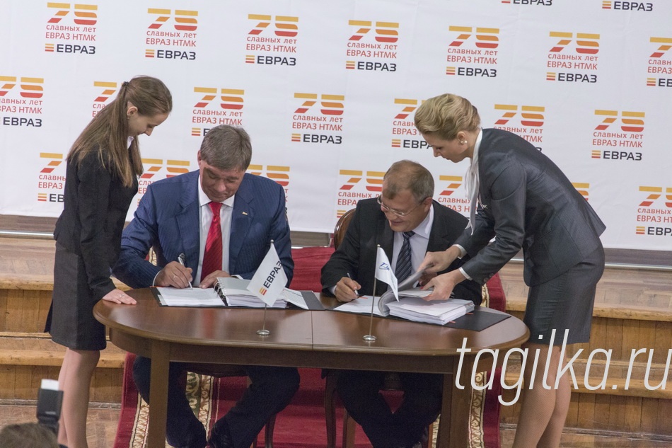 Подписание договора о строительстве шаропрокатного цеха ЕВРАЗ - НТМК