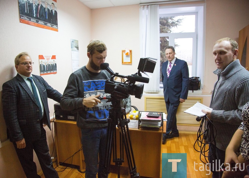 Прием граждан Дзержинского района депутатом Государственной думы России А.В. Балыбердиным.