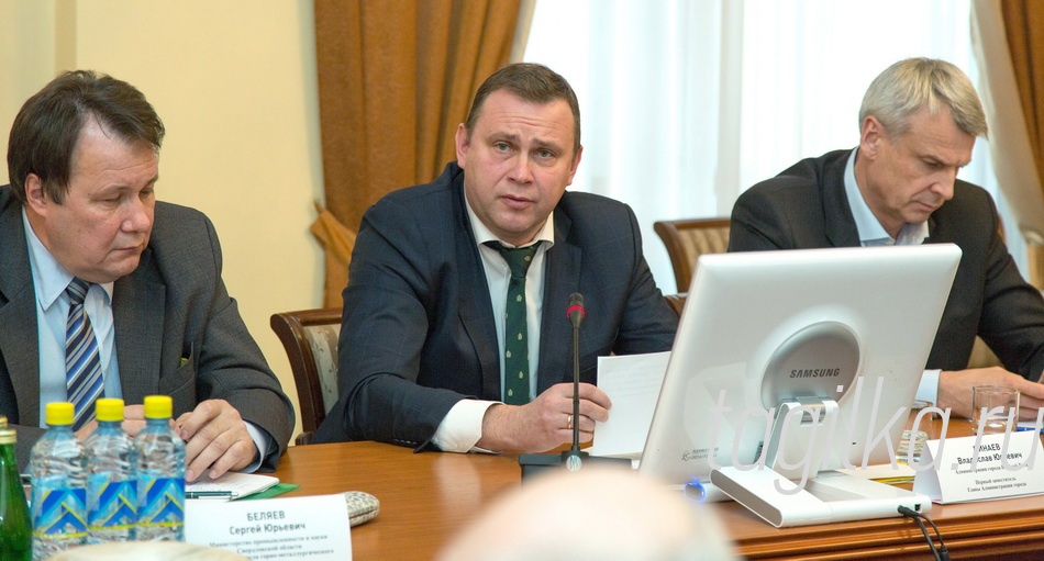 Собрание промышленников и предпринимателей.