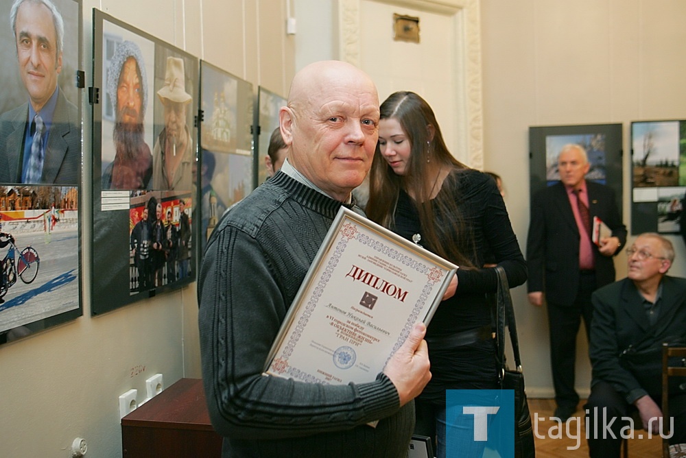 Отметил свой 75-летний юбилей известный в Нижнем Тагиле фотограф Николай Васильевич АНТОНОВ