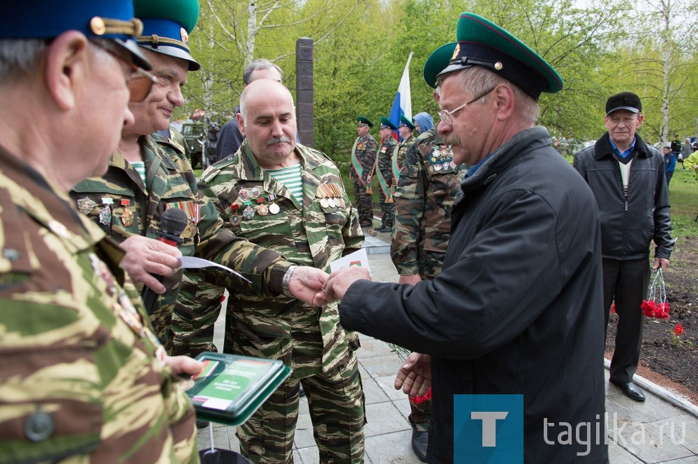 В парке Победы открыли монумент пограничникам