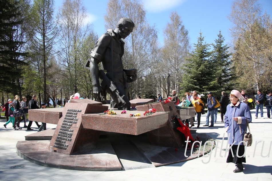 День Победы! У памятника тагильчанам, погибшим в локальных войнах планеты.