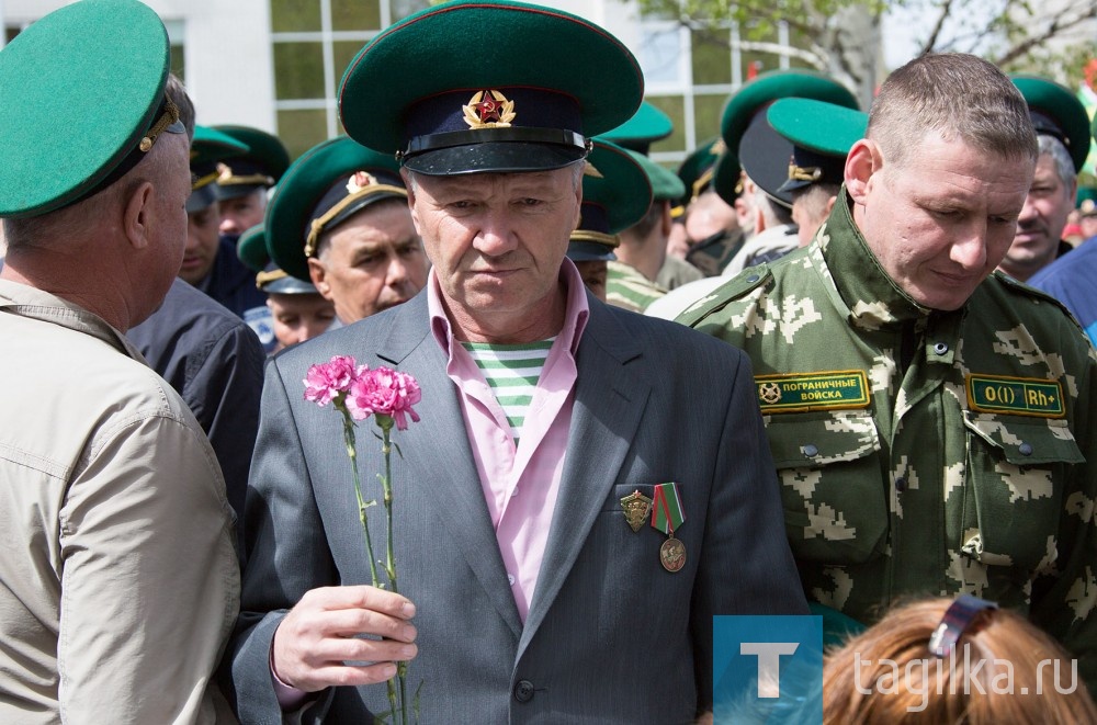 В парке Победы открыли монумент пограничникам