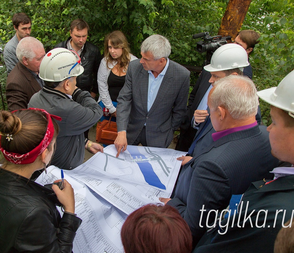 Временный мост построят к 10 ноября. Т.Р.от 21. 07.2015 г. 