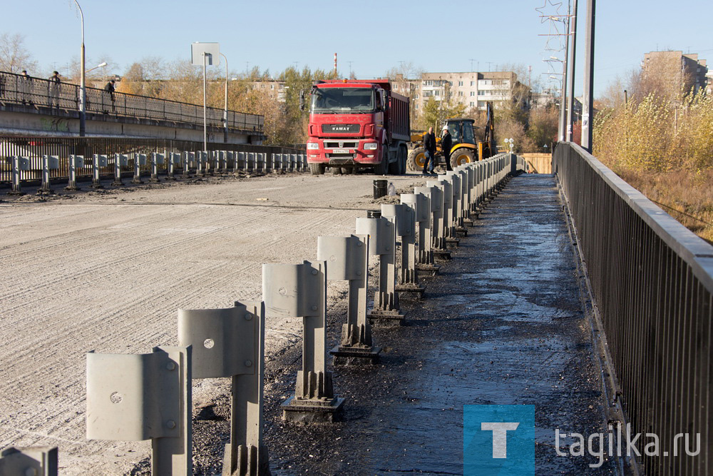 Движение по мосту на улице Красноармейской в Нижнем Тагиле откроют в конце октября