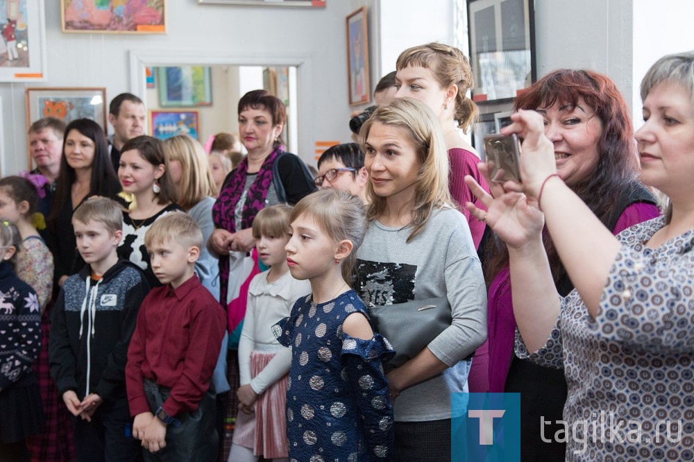 В музее показали «Тагил на мольберте»