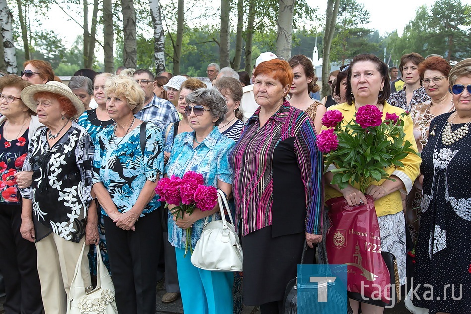 Траурный митинг. Мемориал "Рогожино"