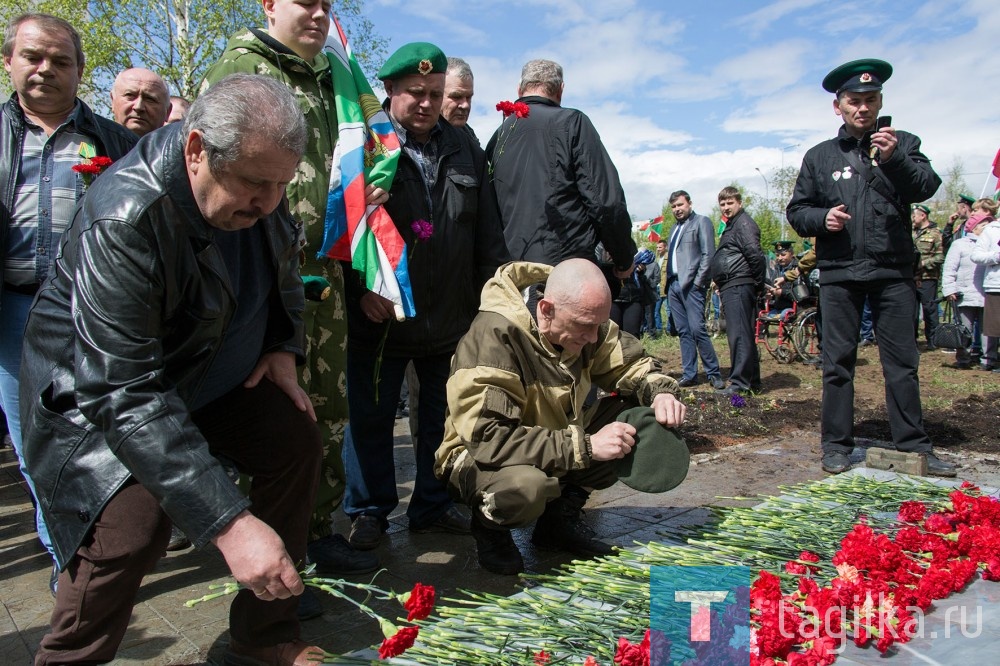 В парке Победы открыли монумент пограничникам