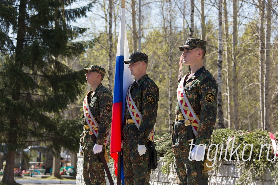 Митинг на мемориале центрального городского кладбища «Рогожино»