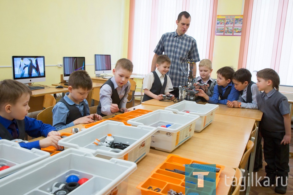 Металлурги поддержали тагильских юных техников