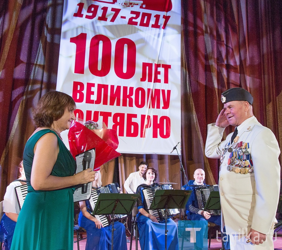 100 лет Октябрьской революции