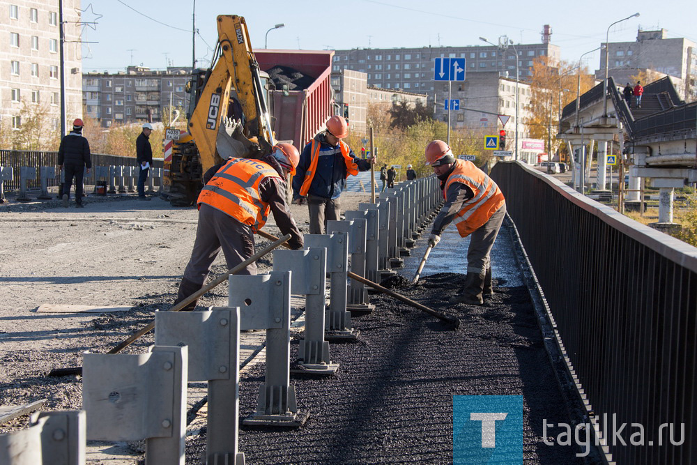 Движение по мосту на улице Красноармейской в Нижнем Тагиле откроют в конце октября