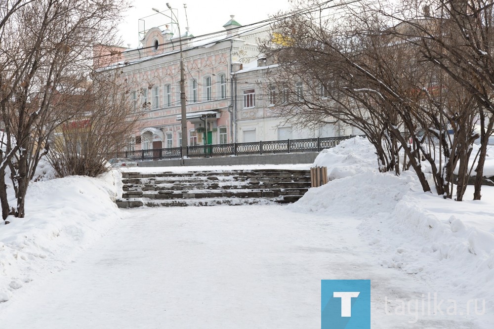 Комсомольский сквер