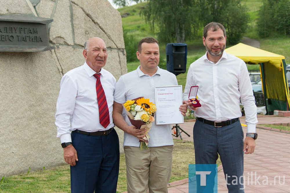 Губернатор Евгений Куйвашев поздравил металлургов Нижнего Тагила