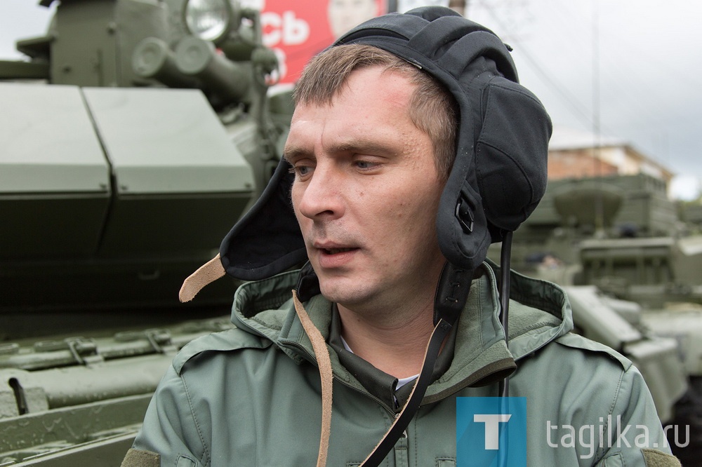 Все готово к началу прохождения военной техники по главной улице города
