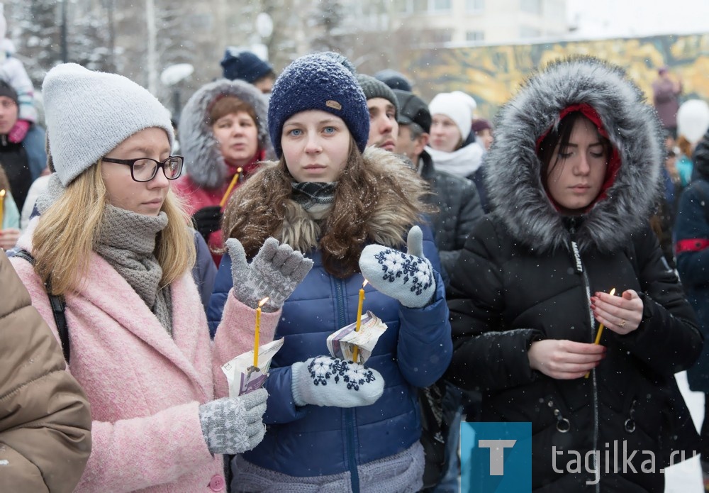  «Минута молчания» в память о погибших на пожаре в Кемерово