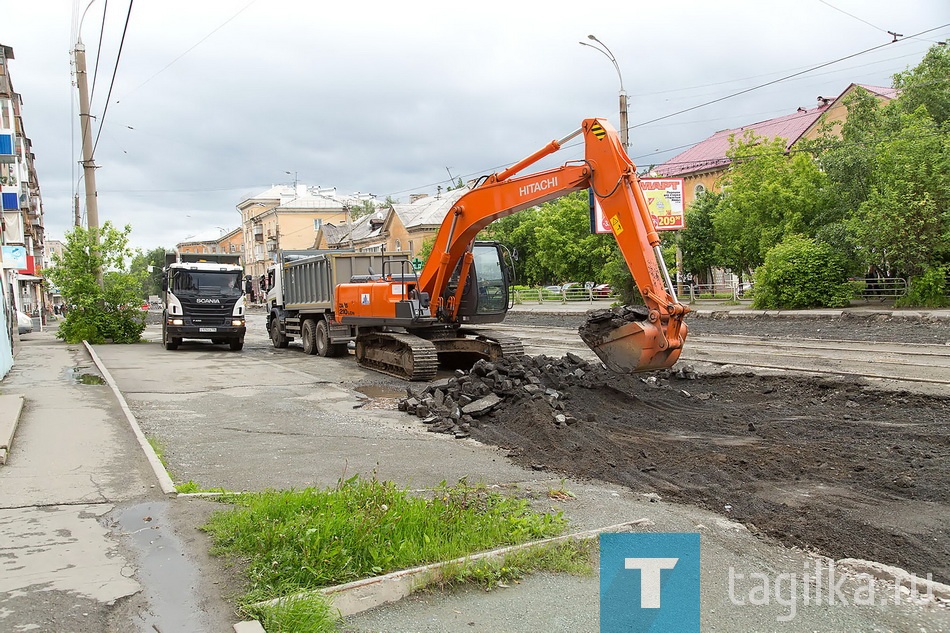 Продолжается капитальный ремонт улицы Космонавтов