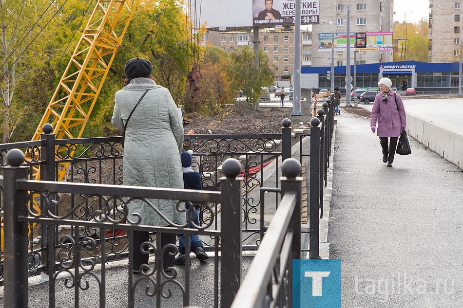 Мост по Фрунзе. 10.10.2016.