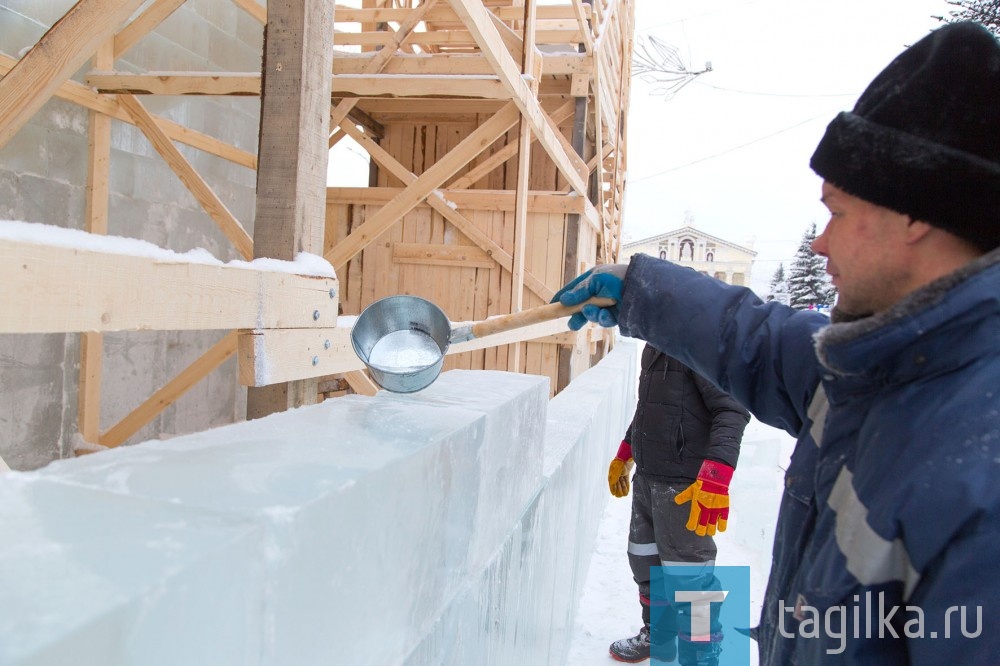 Ледовый городок на Театральной площади. 13.12.2017