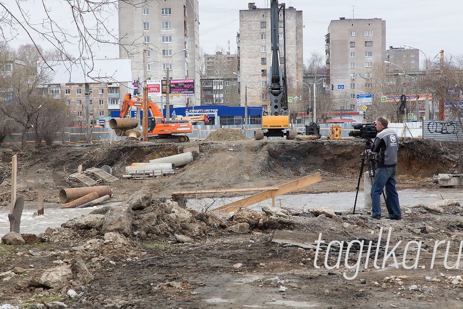 Половодье. Мост по Фрунзе.