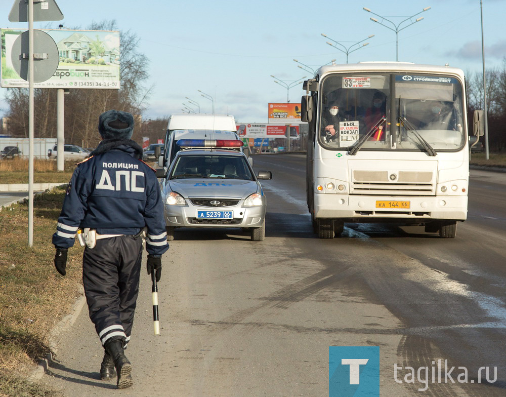 В Нижнем Тагиле началась проверка соблюдения масочного режима в общественном транспорте