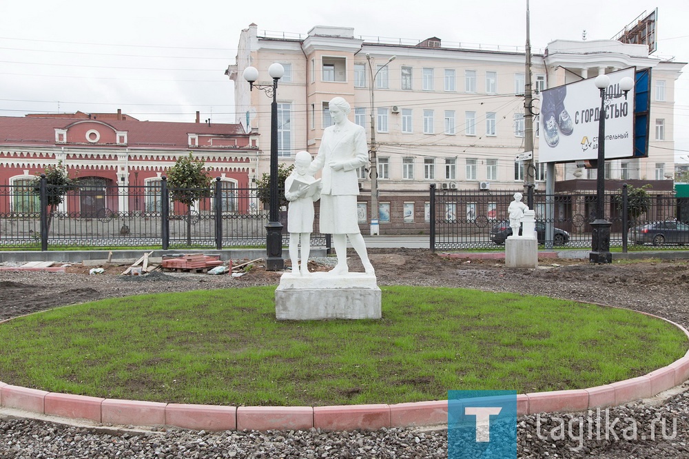 Объезд объектов Ленинского района Главой города