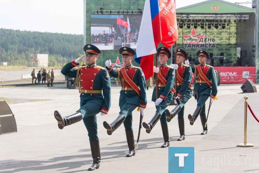 В Нижнем Тагиле отмечают День танкиста