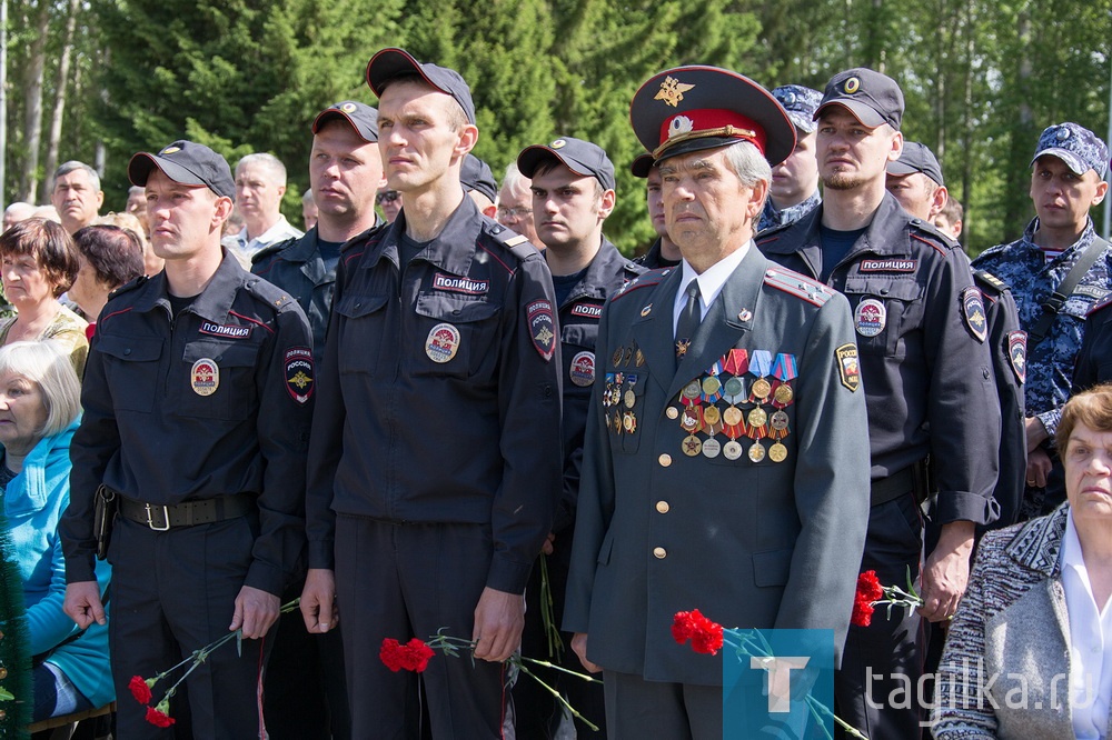 В День памяти и скорби прошел городской митинг