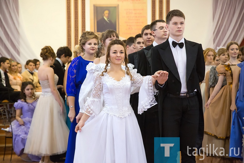 "Всему начало положено Карамзиным..."