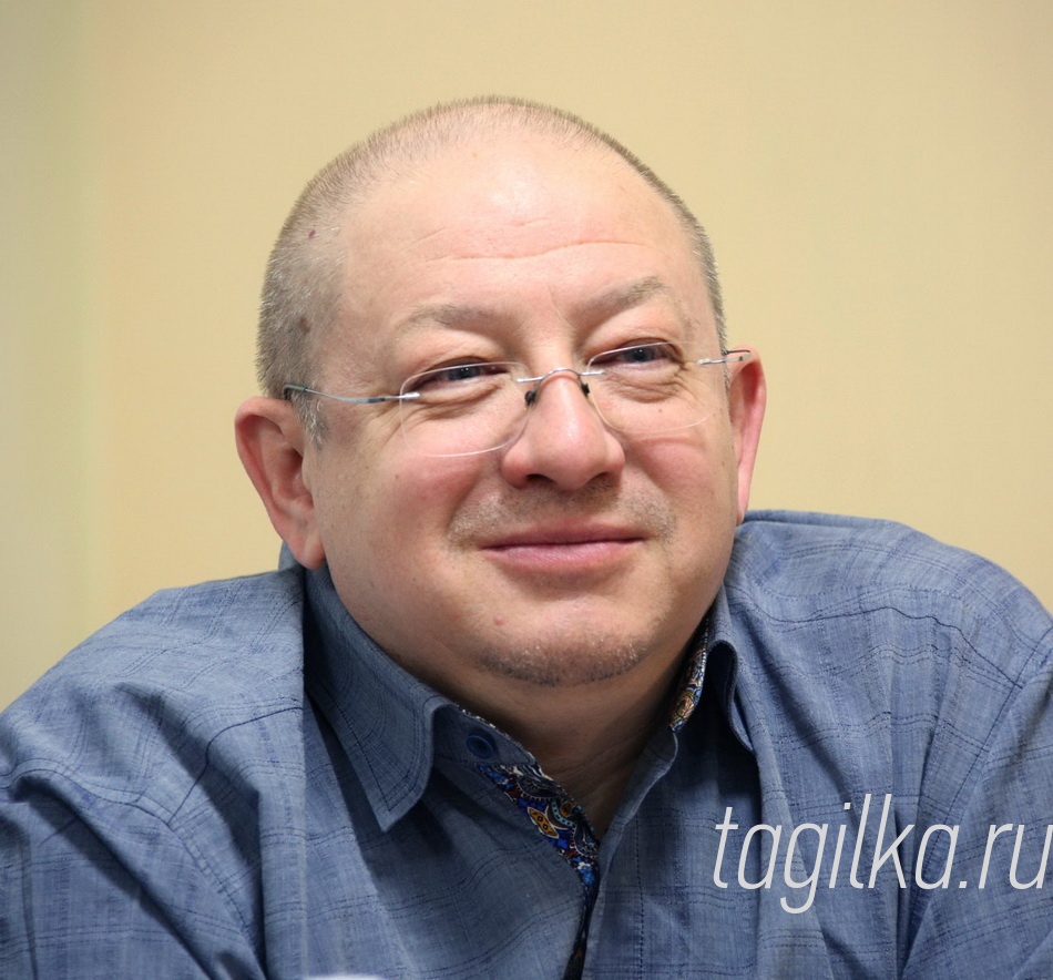 «Возьмемся за руки, друзья…». Пресс-конференция

Александр Пантыкин