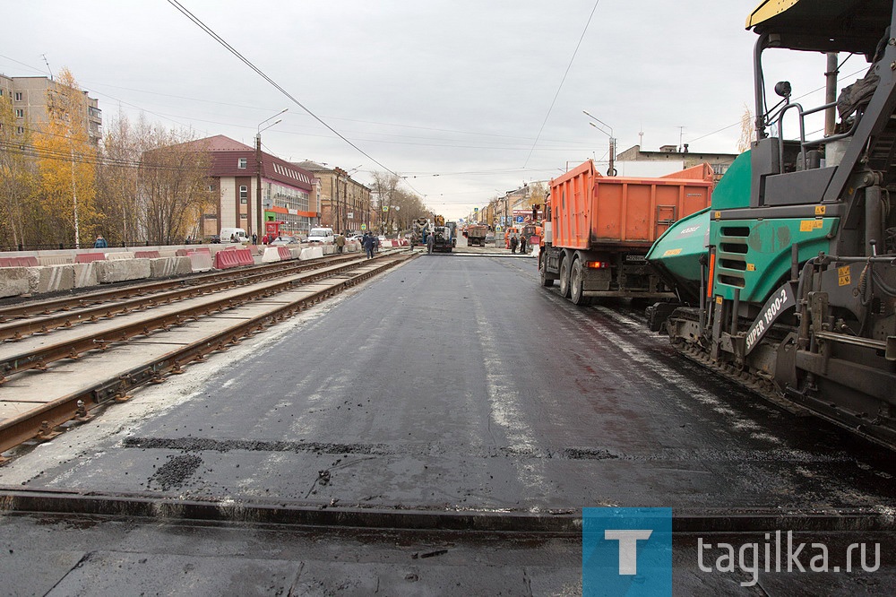 На улице Мира продолжается ремонт путепровода